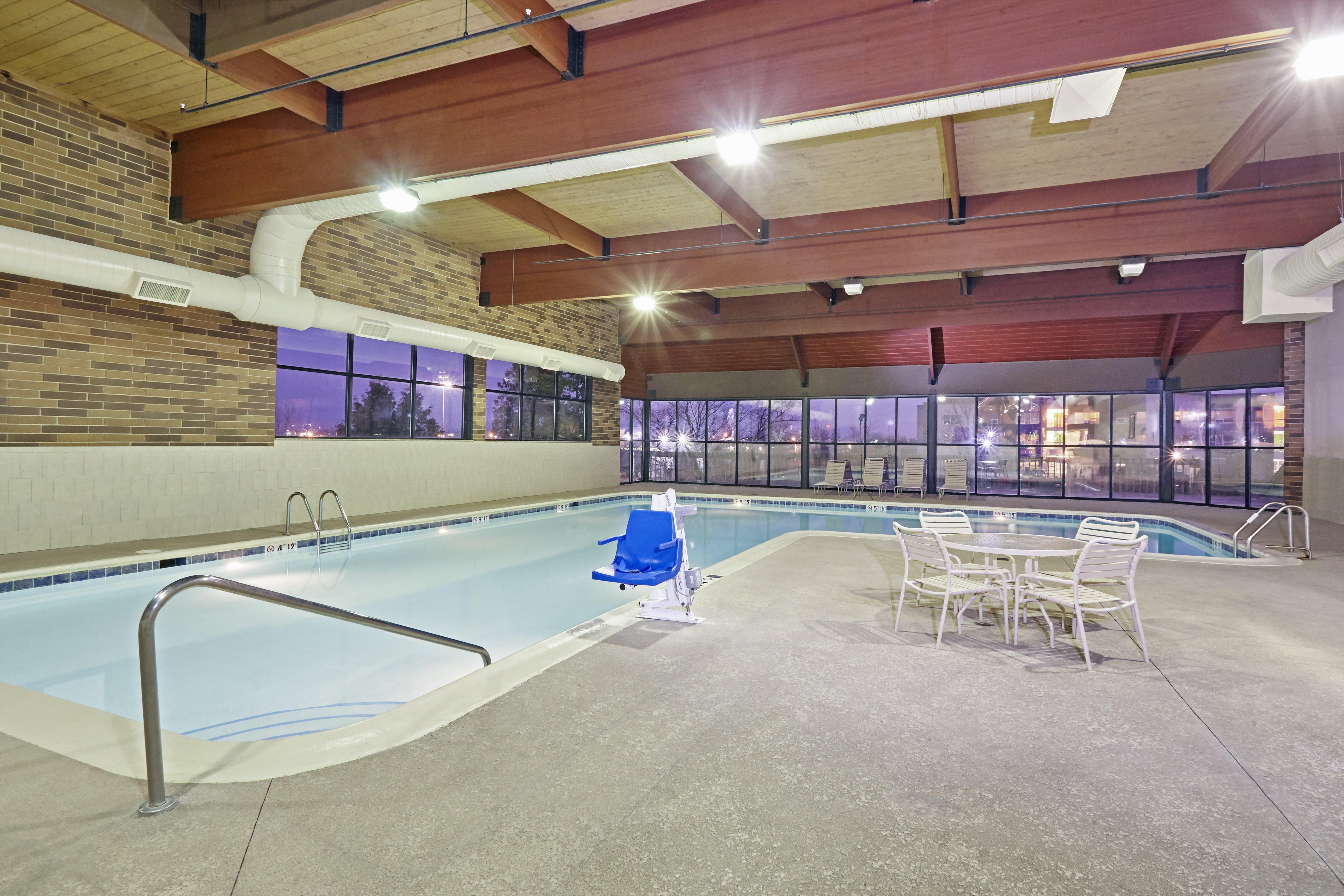 Holiday Inn Chicago Matteson Conference Center, An Ihg Hotel Exterior foto